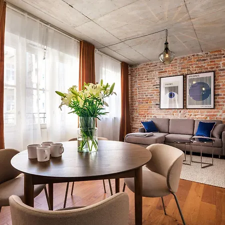 Tyzenhauz Comfort *