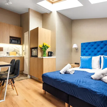 Tyzenhauz Comfort דירה