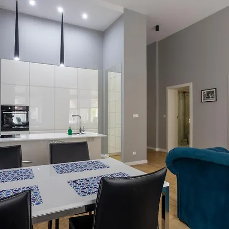 Tyzenhauz Comfort