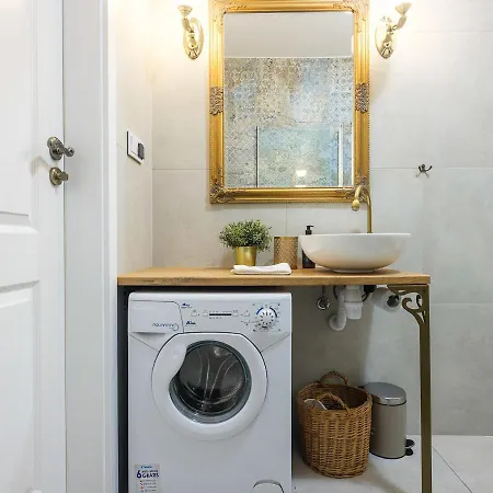 Tyzenhauz Comfort Appartement *