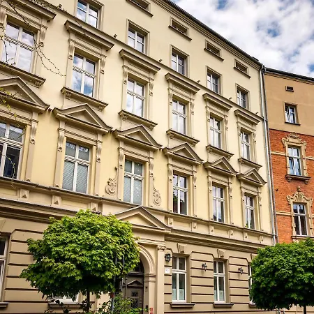 Tyzenhauz Comfort *