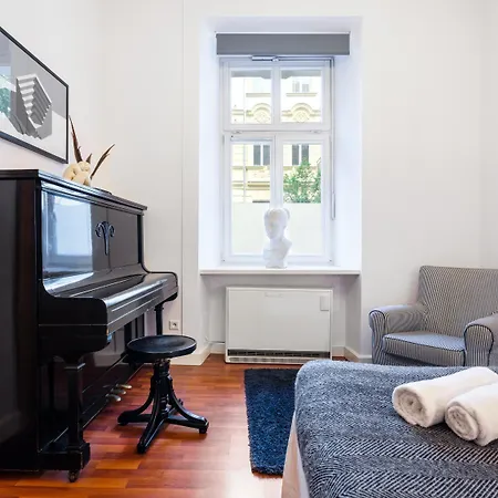 아파트 Tyzenhauz Comfort
