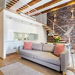 Tyzenhauz Comfort