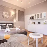 Tyzenhauz Comfort