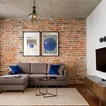 Tyzenhauz Comfort *
